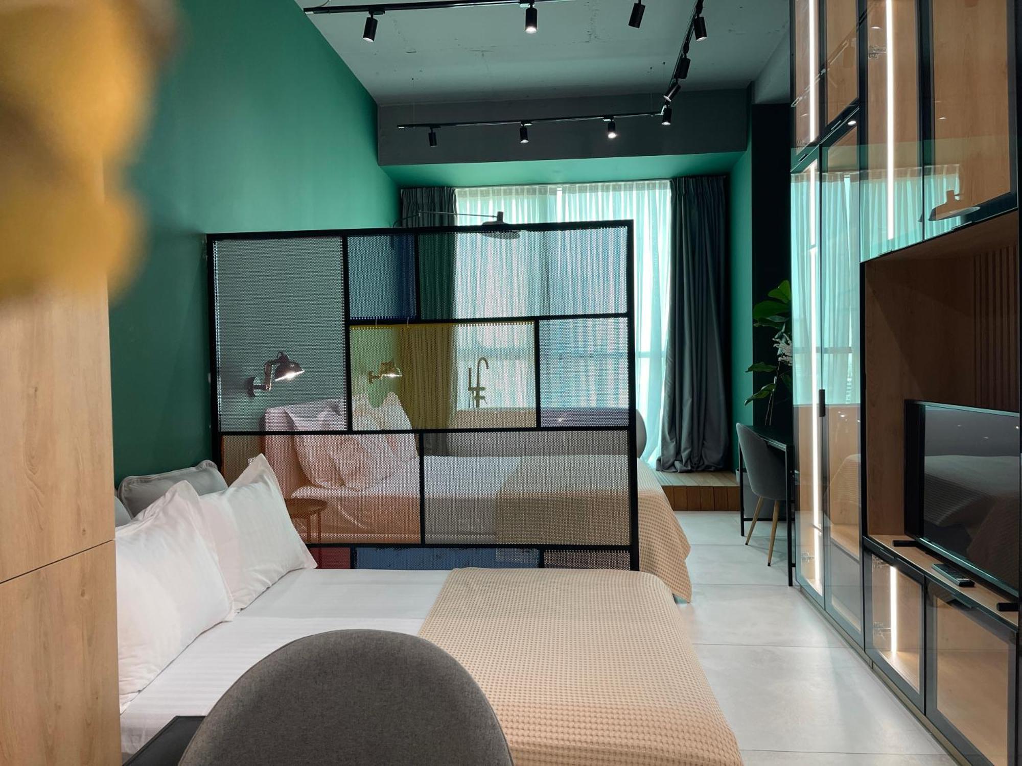 Ambassador Skyline Aparthotel *